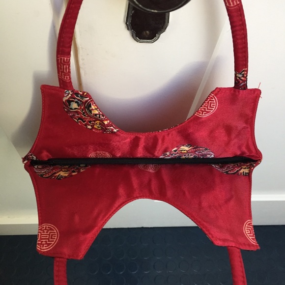 2/$10! Quirky little chinoiserie style bag - Picture 9 of 9